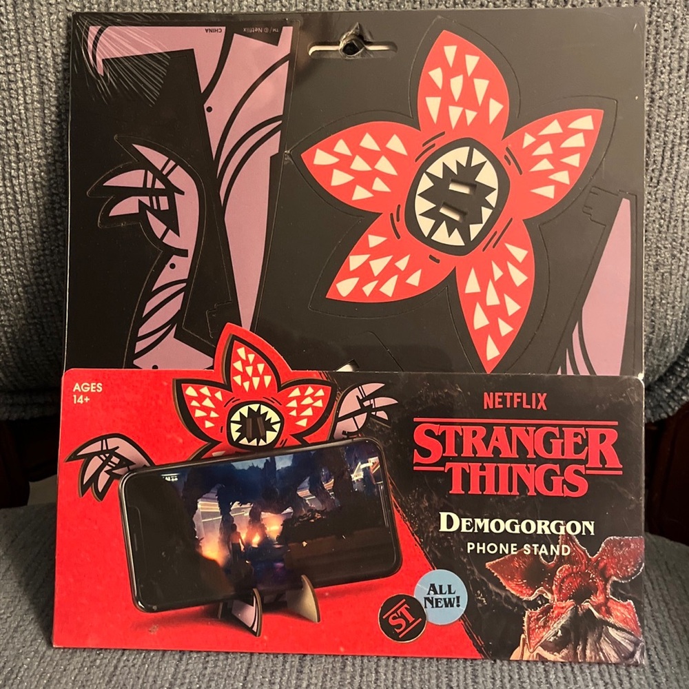 Authentic Netflix Stranger Things Demogorgon Phone Stand - NEW SEALED